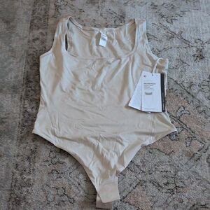 Lululemon Wundermost Square Neck Bodysuit Size M